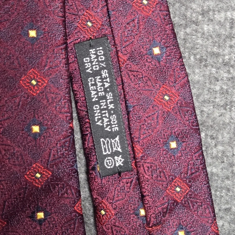 BRIONI Red‎ Diamond Hearts Criss Cross Thick Silk Print Tie Italy 61